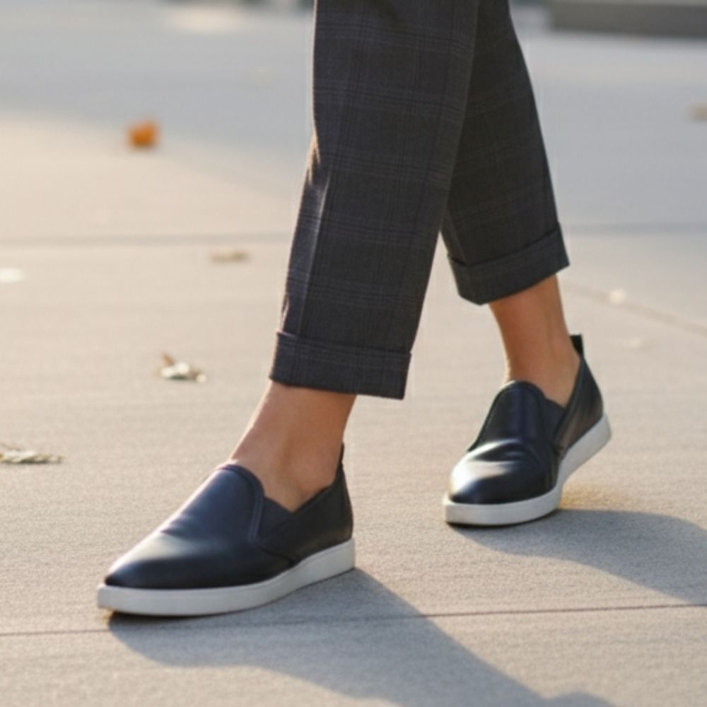 Everlane Italian Gray slip on sneakers 8